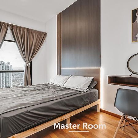 Nowhere 2Br & 2Bath Apartment With Balcony @ Reizz Residences Kuala Lumpur Kültér fotó